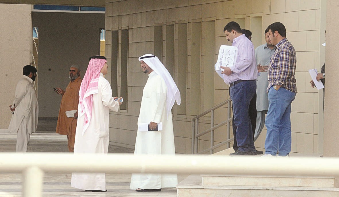 الحيرة كانت القاسم المشترك بين أصحاب المعاملات