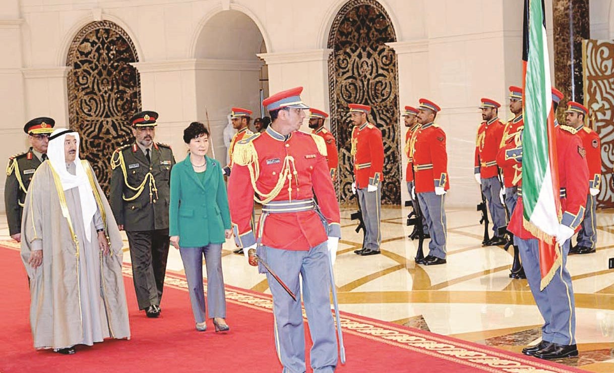 من مراسم وداع الرئيسة الكورية