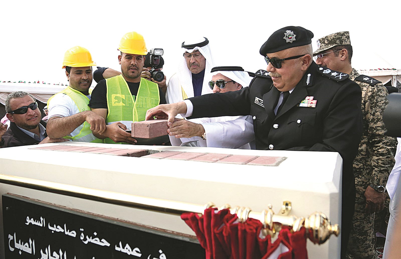 u0627u0644u0641u0631u064au0642 u0627u0644u0641u0647u062f u0648u0639u0644u064a u0627u0644u0634u0645u0631u064a u064au0634u0627u0631u0643u0627u0646 u0641u064a u0648u0636u0639 u0627u0644u062du062cu0631 u0627u0644u0623u0633u0627u0633