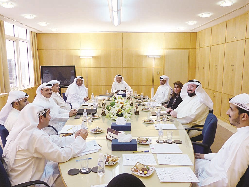 u0627u0644u0643u0644u064au0628 u0645u062au0631u0626u0633u0627u064b u0627u0644u062cu0645u0639u064au0629 u0627u0644u0639u0645u0648u0645u064au0629 u0644u0644u0634u0631u0643u0629