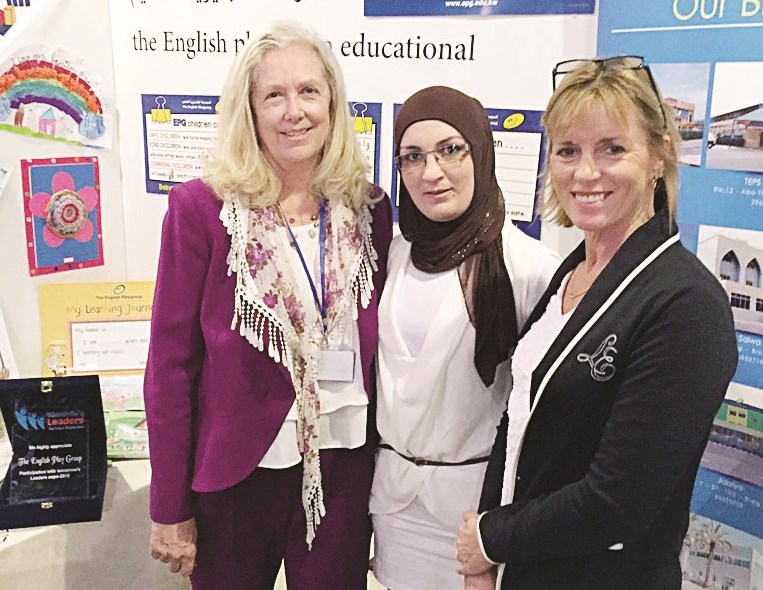 جوديث بولوك وفاطمة الدرويش وديبورا لولاند