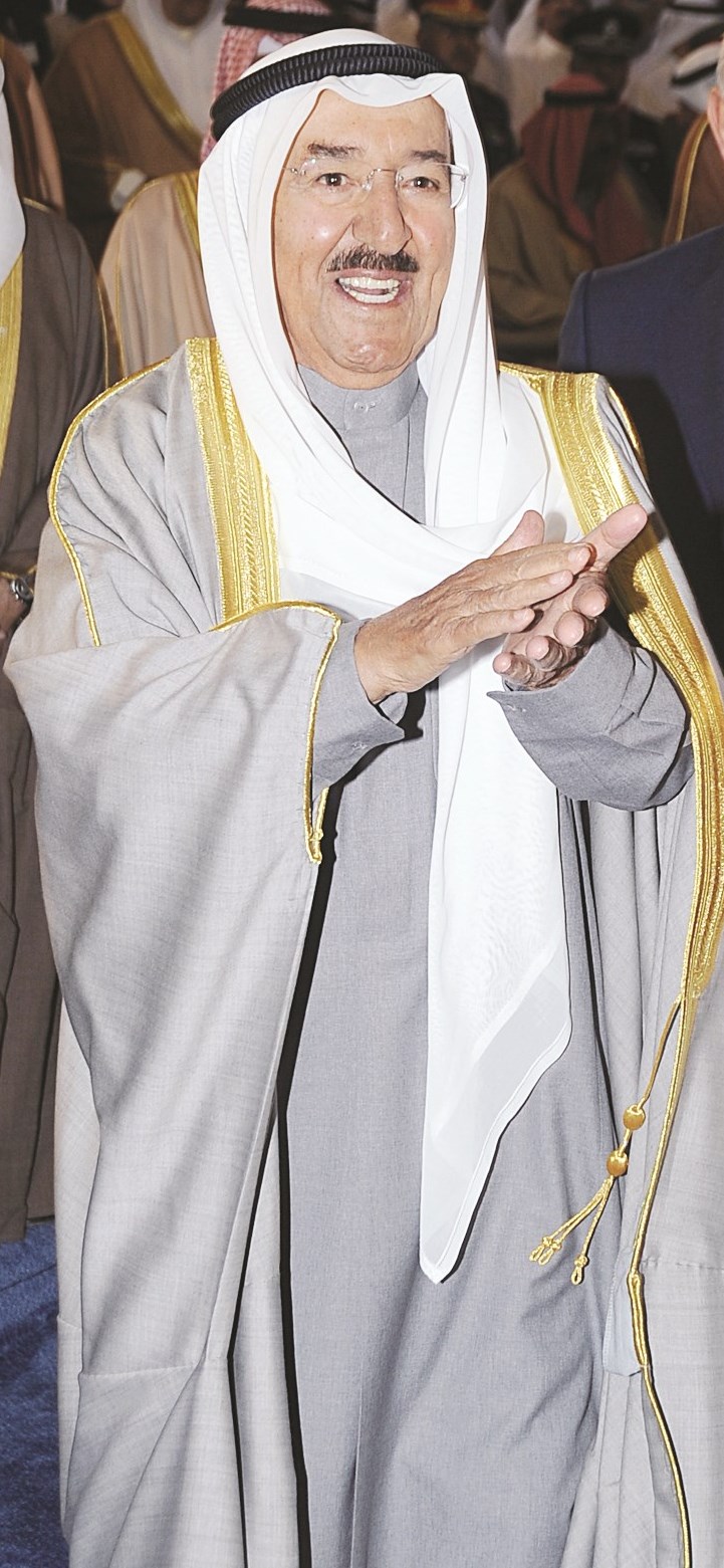 تحية من الأمير للفائقين والفائقات