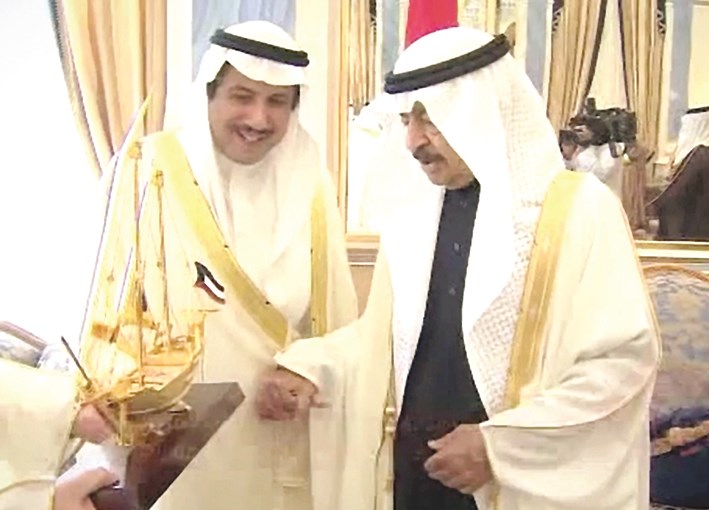 u0631u0626u064au0633 u0648u0632u0631u0627u0621 u0627u0644u0628u062du0631u064au0646 u0645u0633u062au0642u0628u0644u0627 u0627u0644u0633u0641u064au0631 u0639u0632u0627u0645 u0627u0644u0635u0628u0627u062d