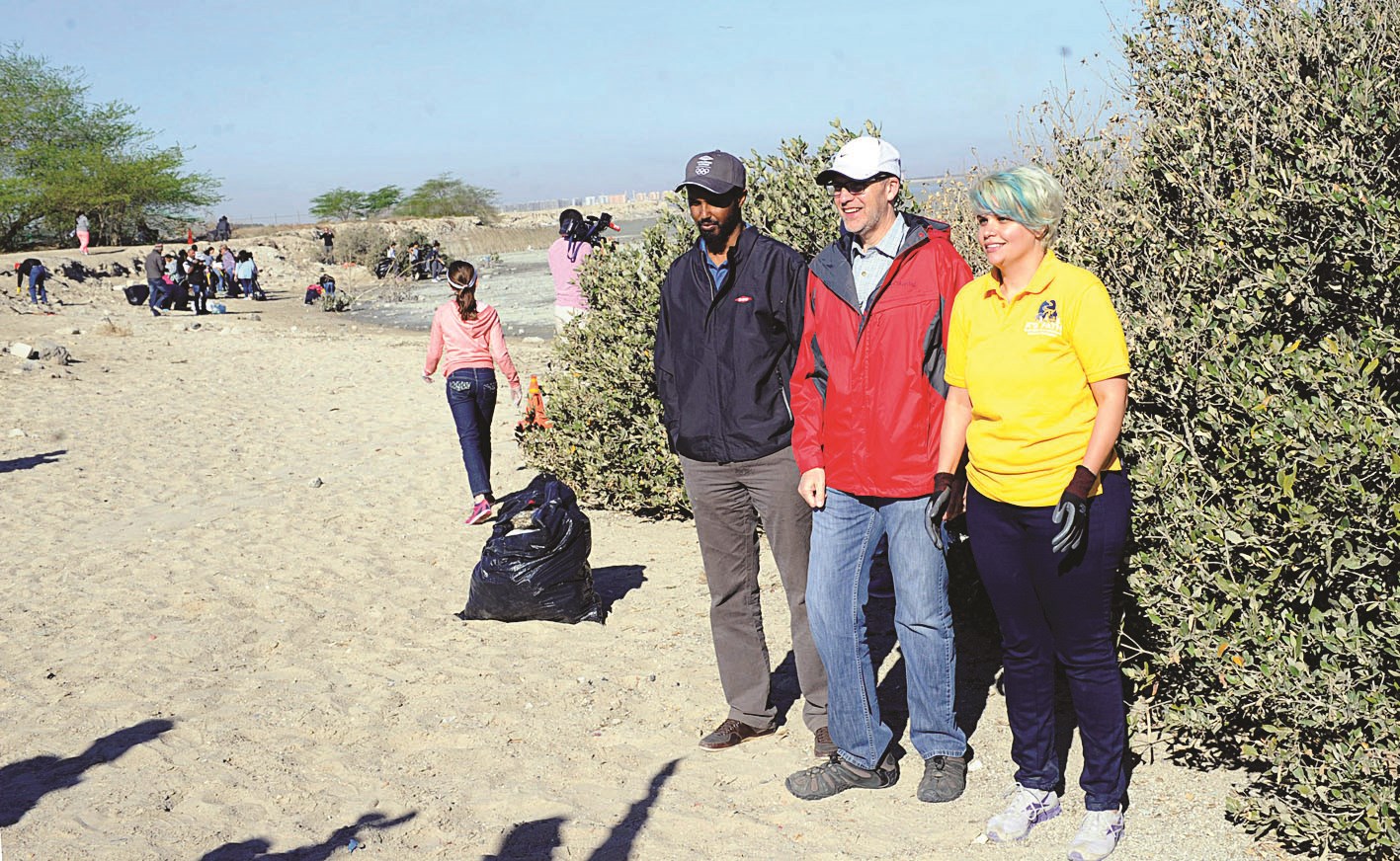 سيليمان متوسطاً نادية الشرهان وأحمد دعاله