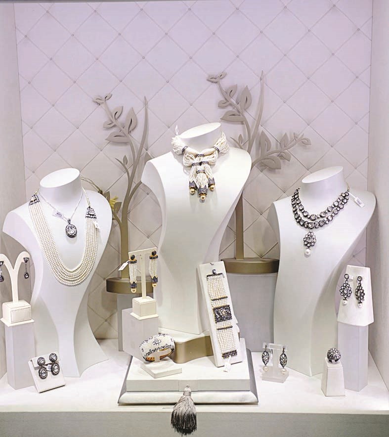 من التشكيلة الجديدة