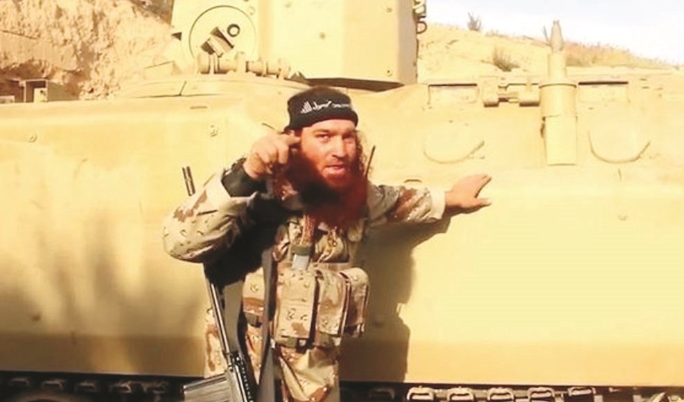 u0645u0633u0644u062d u0645u0646 u00abu062fu0627u0639u0634u00bb u0623u0645u0627u0645 u062fu0628u0627u0628u0629 u0627u0633u062au0648u0644u0649 u0639u0644u064au0647u0627 u0627u0644u062au0646u0638u064au0645 u0641u064a u0633u064au0646u0627u0621 (u0627u0644u0639u0631u0628u064au0629. u0646u062a)