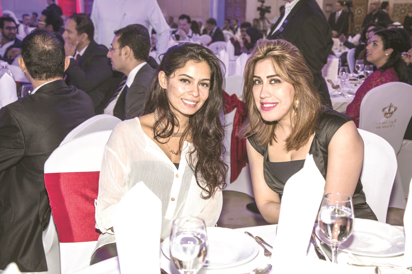 حبيبة وسارة