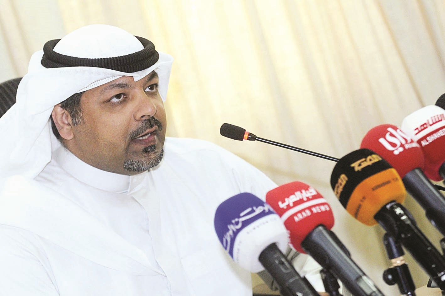 u0627u0644u0634u064au062e u064au0648u0633u0641 u0639u0628u062fu0627u0644u0644u0647 u0627u0644u0635u0628u0627u062d u0645u062au062du062fu062bu0627u064b u0641u064a u0627u0644u0645u0624u062au0645u0631 u0627u0644u0635u062du0627u0641u064a (u062au0635u0648u064au0631 u0632u0643u0631u064au0627 u0639u0637u064au0629)