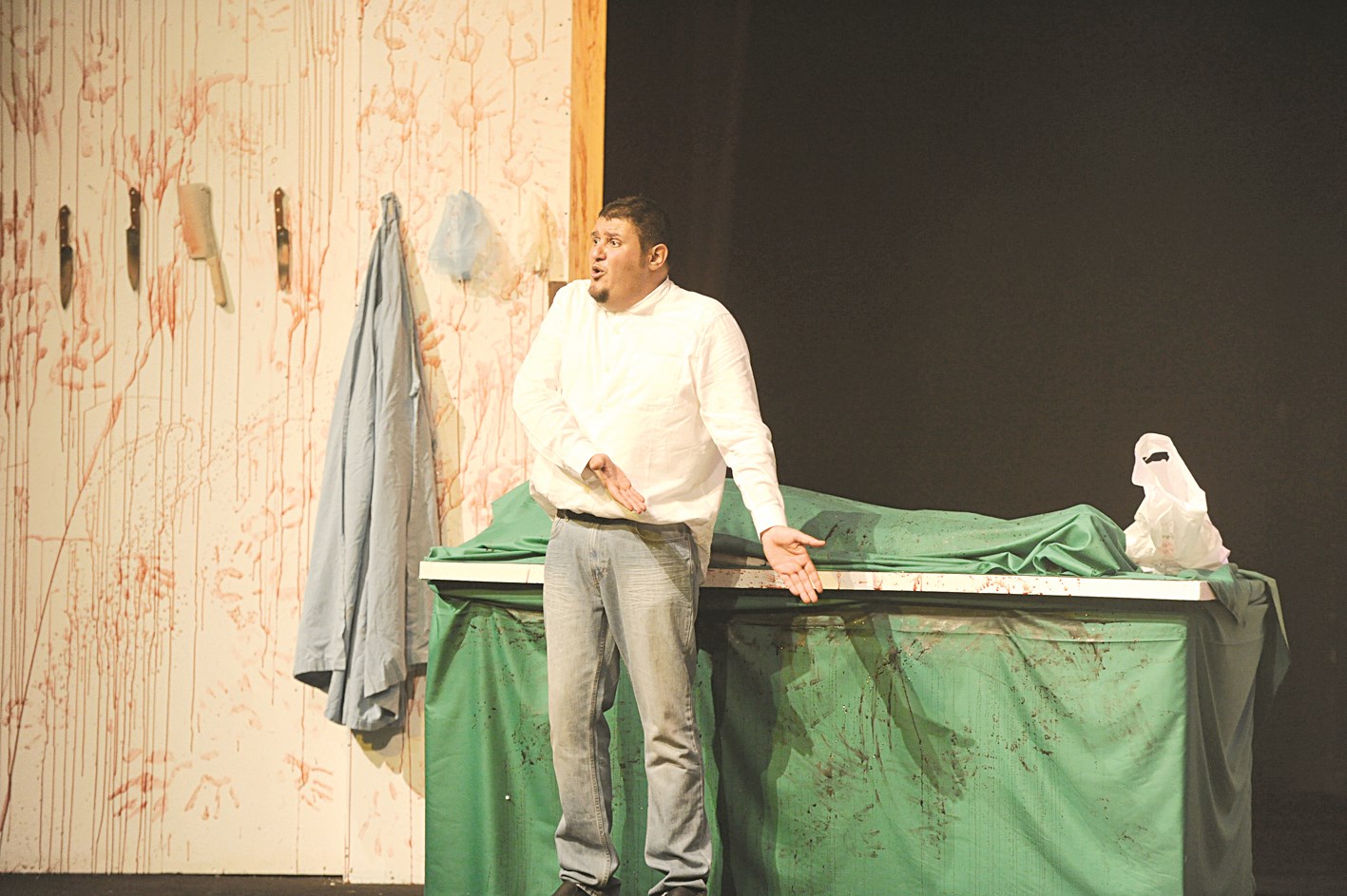 عبدالله الخضر في مسرحية «الجزار»