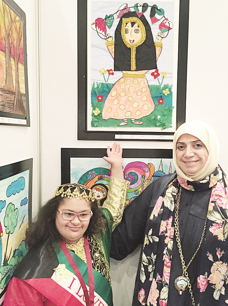 u0627u0644u0637u0627u0644u0628u0629 u0641u0627u0637u0645u0629 u0623u0645u0627u0646 u0641u0631u062du0629 u0628u0641u0648u0632u0647u0627