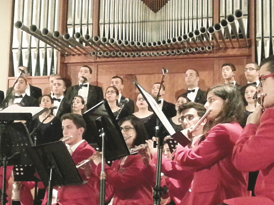 u062cu0627u0646u0628 u0645u0646 u0627u0644u062du0641u0644