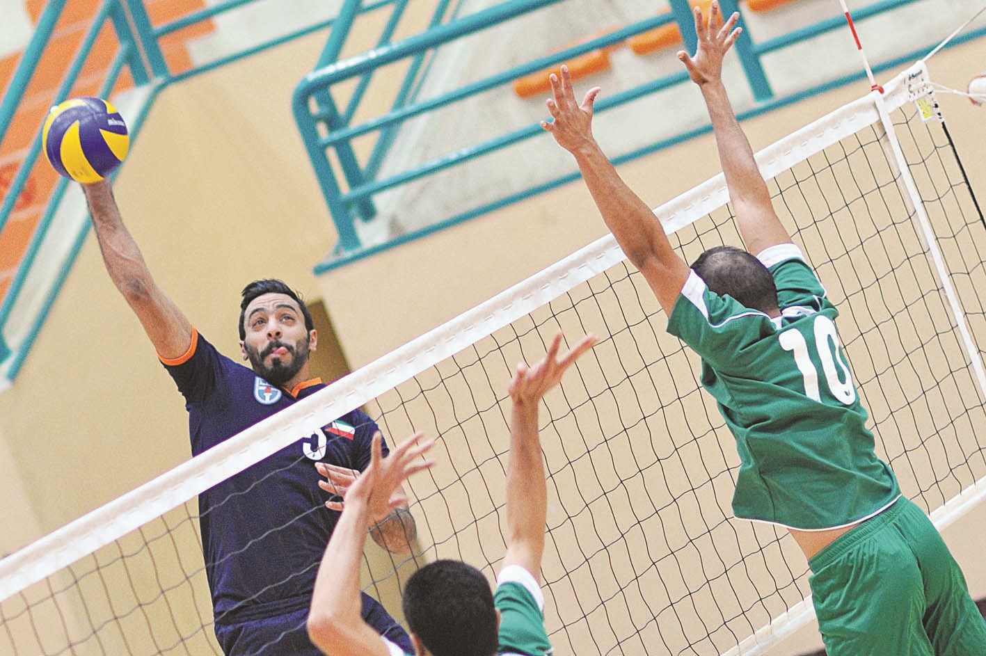 u0645u0633u0627u0639u062f u0627u0644u0645u062cu0645u062f u0646u062cu0645 u0643u0627u0638u0645u0629 u064au0636u0631u0628 u0628u0642u0648u0629 u0641u064a u0645u0628u0627u0631u0627u0629 u0633u0627u0628u0642u0629 u0623u0645u0627u0645 u0627u0644u0639u0631u0628u064a