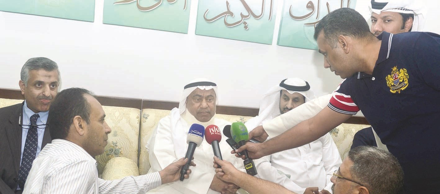 u0627u0644u0633u0647u0644u0627u0648u064a u0645u062au062du062fu062bu0627u064b u0644u0644u0635u062du0627u0641u064au064au0646 u0642u0628u064au0644 u0627u062cu062au0645u0627u0639u0647 u0645u0639 u0627u0644u0623u0637u0628u0627u0621