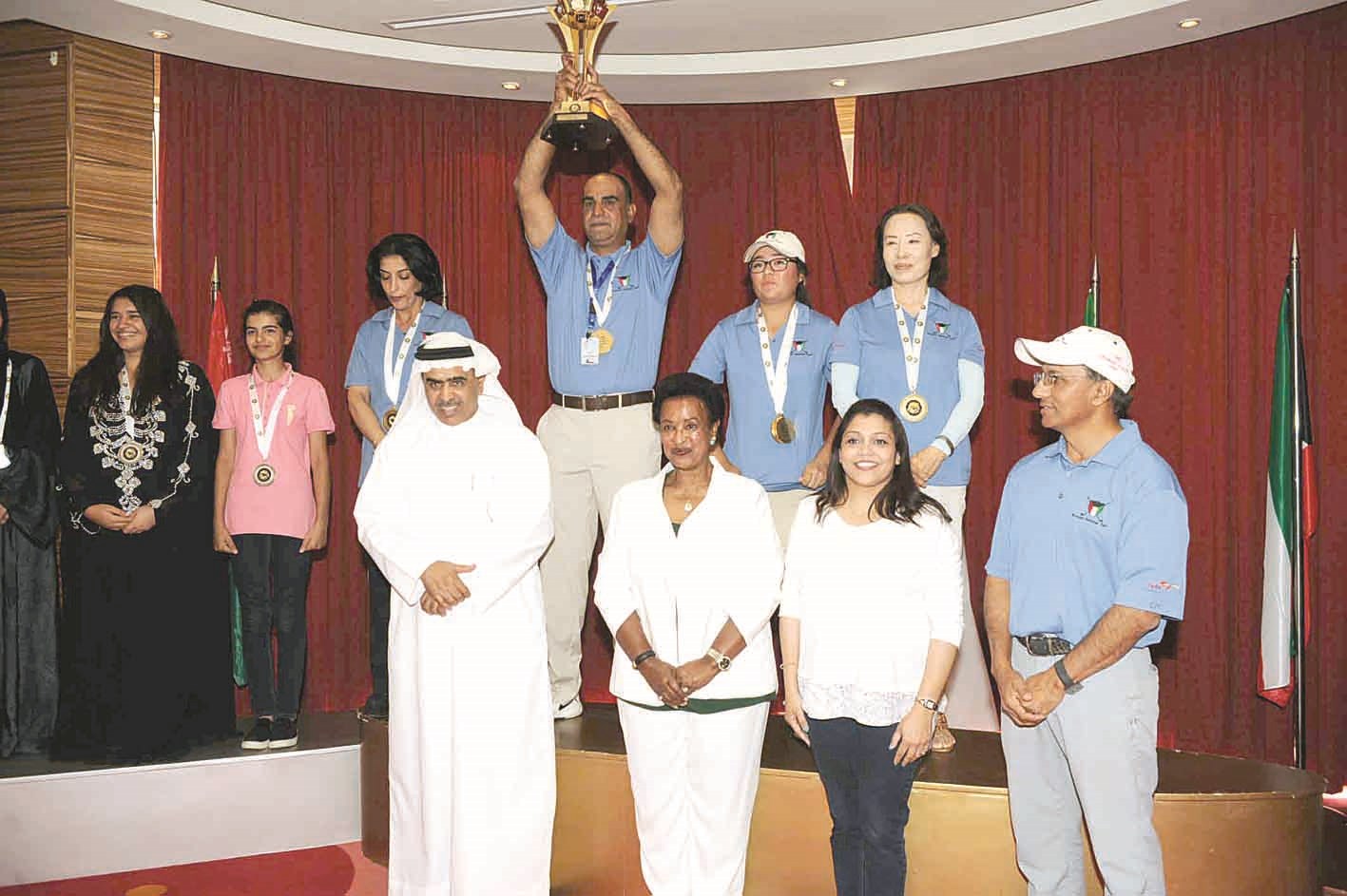 u0627u0644u0634u064au062eu0629 u0646u0639u064au0645u0629 u0627u0644u0623u062du0645u062f u0634u0627u0631u0643u062a u0641u064a u062au0643u0631u064au0645 u0627u0644u0623u0628u0637u0627u0644