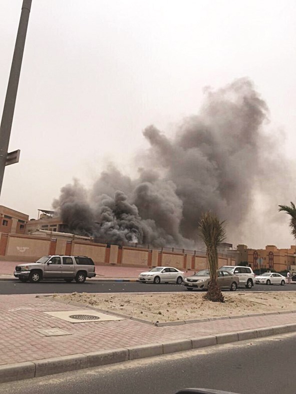 الدخان خيّم على المدرسة