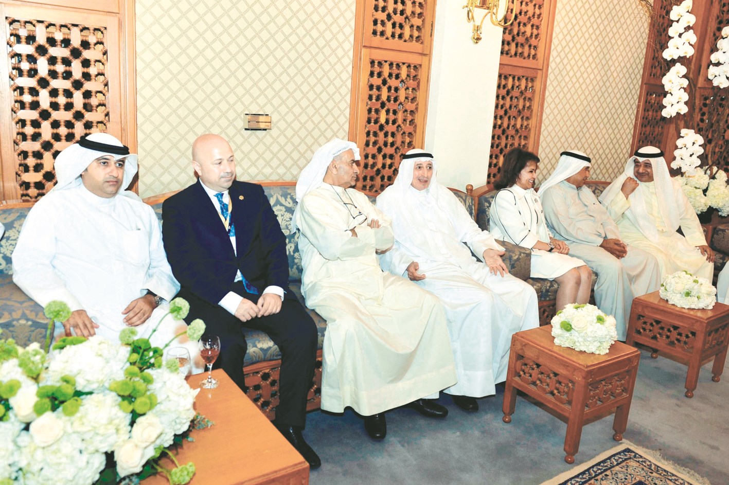 أياد الثويني وطارق بدر السالم وشيخة البحر وعلي مراد بهبهاني ووليد النصف وأسامة بوخمسين