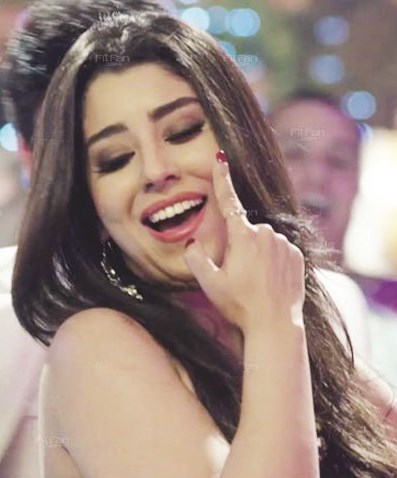 آيتن عامر ترقص في أغنية «ابعد عني»