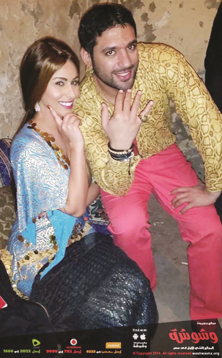 الرداد وسليم يقلّدان فيفي عبده