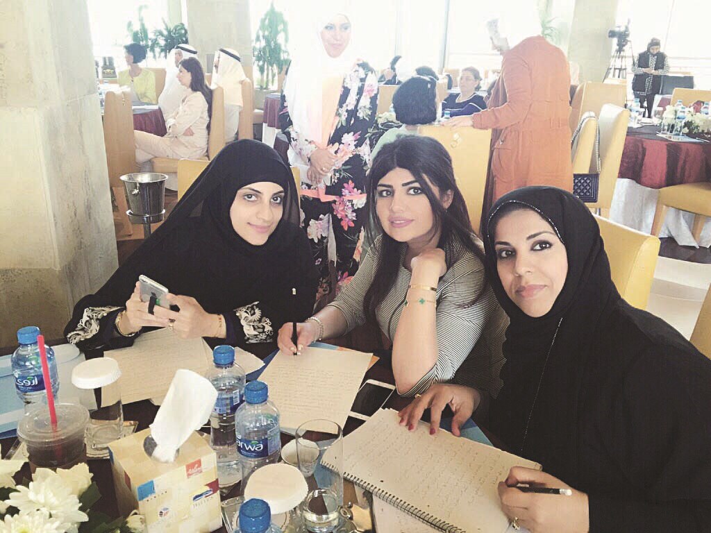 نوف المقلد متوسطة لطيفة الهاجري وفاطمة الحيان