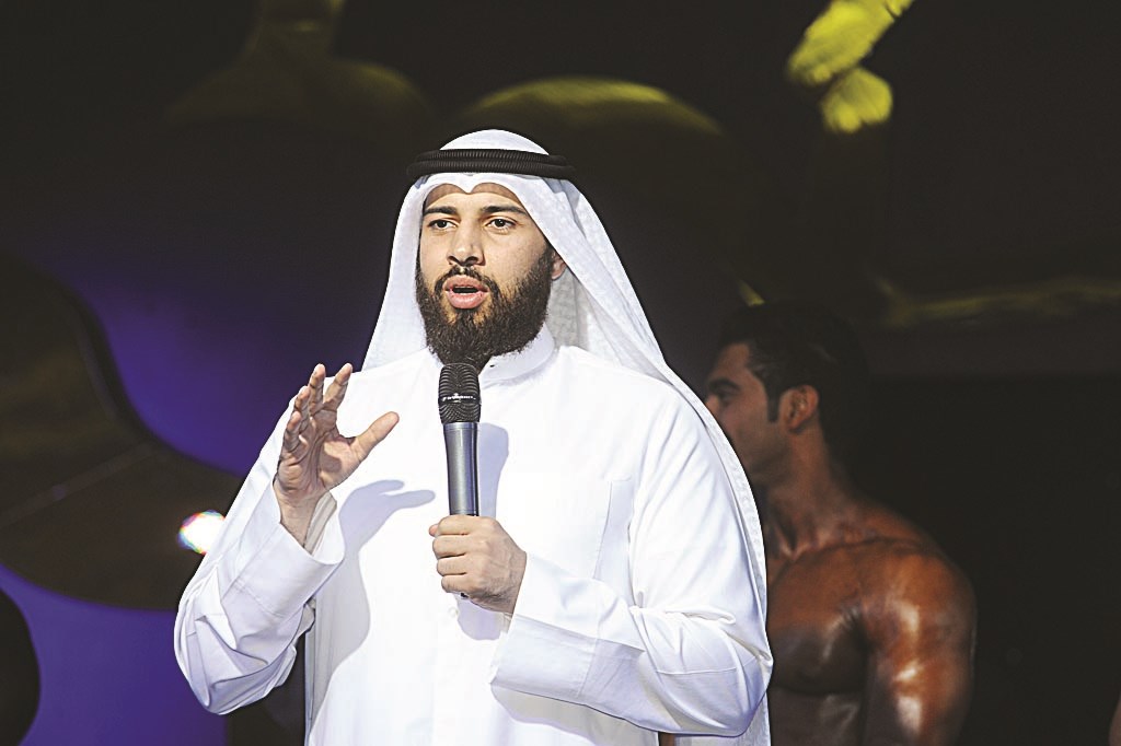 عادل واوان يلقي كلمة أمام الحضور