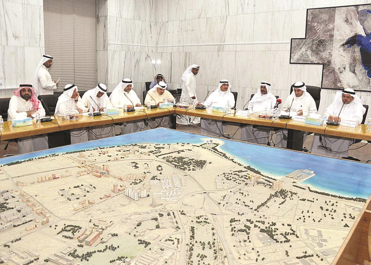 u062cu0627u0646u0628 u0645u0646 u0627u062cu062au0645u0627u0639 u0627u0644u0645u062cu0644u0633 u0627u0644u0628u0644u062fu064a  (u062au0635u0648u064au0631 u0633u0639u062f u0647u0646u062fu0627u0648u064a)