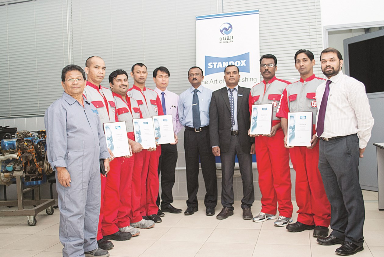 u0645u0648u0638u0641u0648 u0645u0631u0643u0632 u0627u0644u062eu062fu0645u0629 u062eu0644u0627u0644 u0627u0644u062fu0648u0631u0629