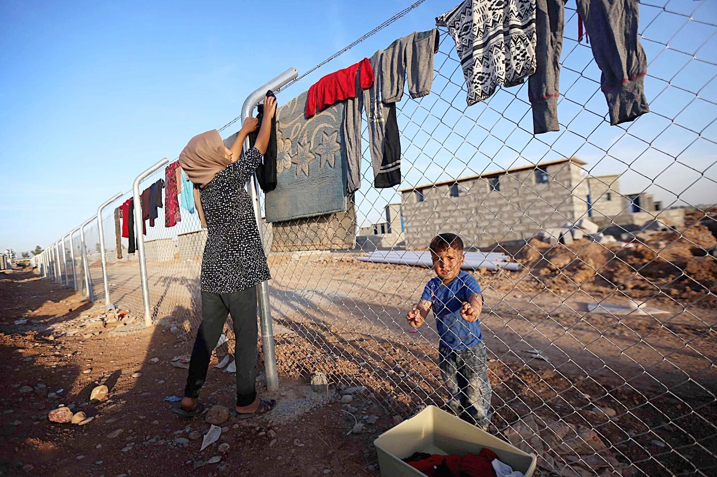 u0641u0644u0633u0637u064au0646u064au0629 u0645u0647u062cu0651u0631u0629 u0645u0646 u0635u0631u0627u0639 u00abu062fu0627u0639u0634u00bb u0648u0627u0644u0628u064au0634u0645u0631u0643u0629 u062au0646u0634u0631 u0627u0644u062bu064au0627u0628 u0639u0644u0649 u0633u064au0627u062c u0645u062eu064au0645 u063au0631u0628 u0623u0631u0628u064au0644 b(u0623 u0641 u0628)