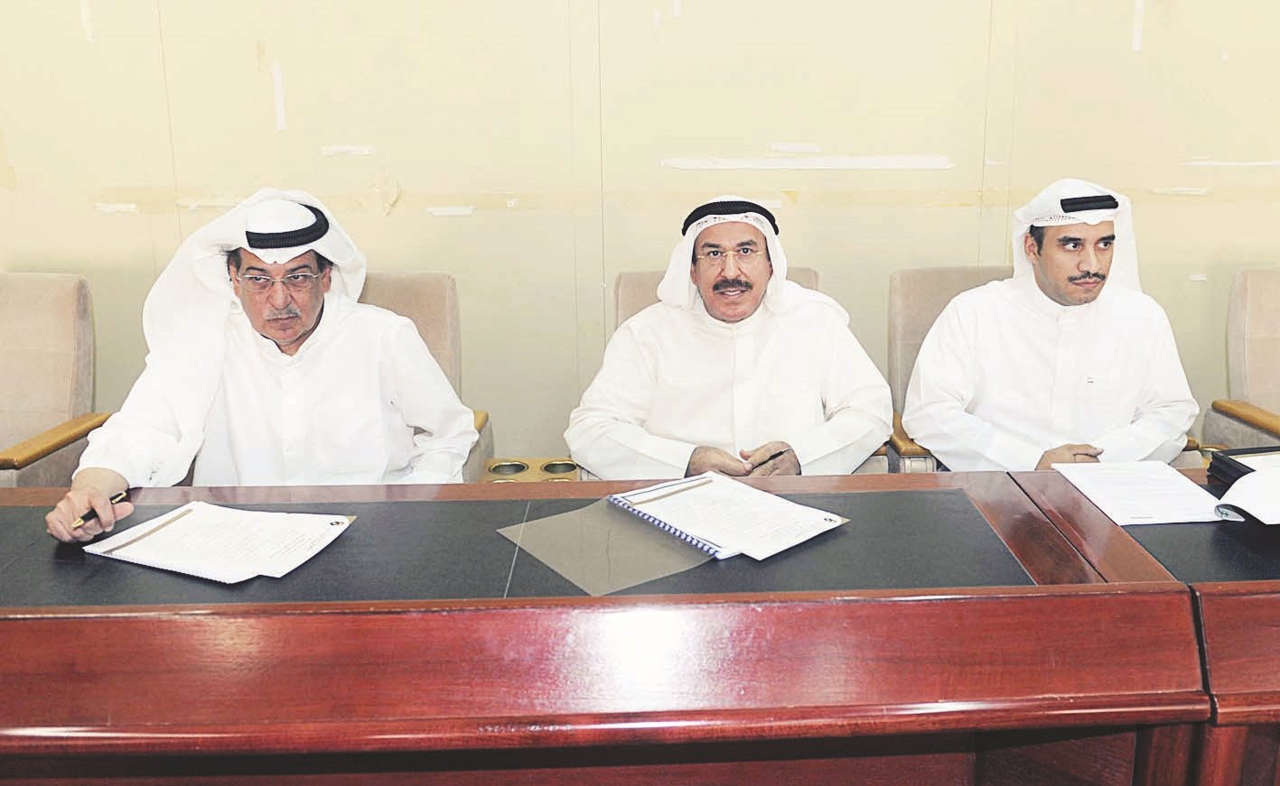 u0627u0644u0646u0648u0631u064a u0645u062au0631u0626u0633u0627u064b u0627u0644u0627u062cu062au0645u0627u0639 (u062au0635u0648u064au0631 u0632u0643u0631u064au0627 u0639u0637u064au0629)