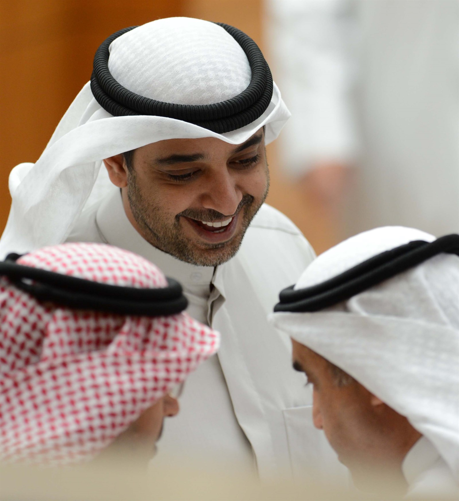 ... والعبدالله مبتسماً