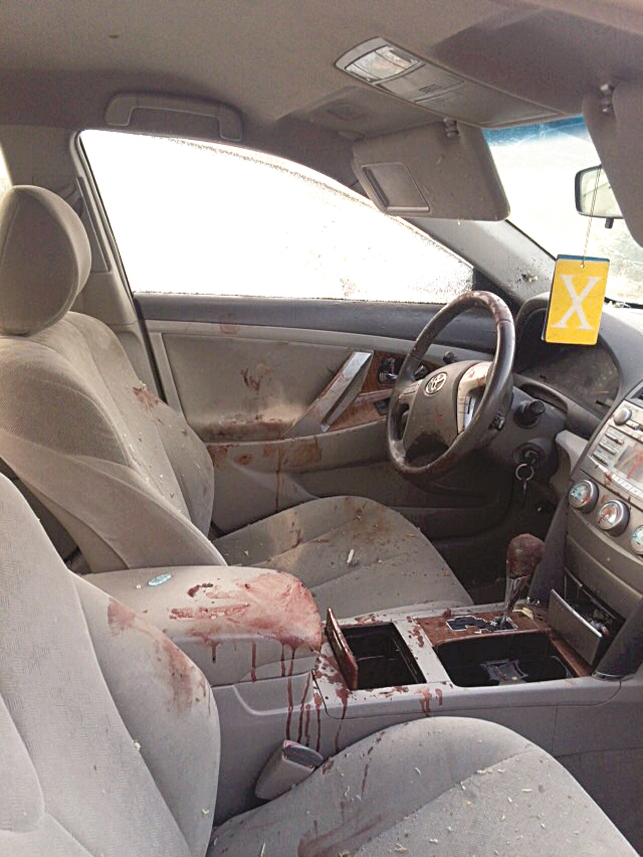 u0627u0644u062fu0645u0627u0621 u062fu0627u062eu0644 u0633u064au0627u0631u0629 u0627u0644u0645u062cu0646u0649 u0639u0644u064au0647