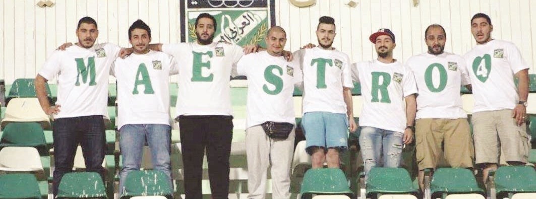 عدد من مشجعي العربي سيقتسمون اليوم حروف «مايسترو» على قمصانٍ أرادوها تعبيراً عن عشقهم لجراغ