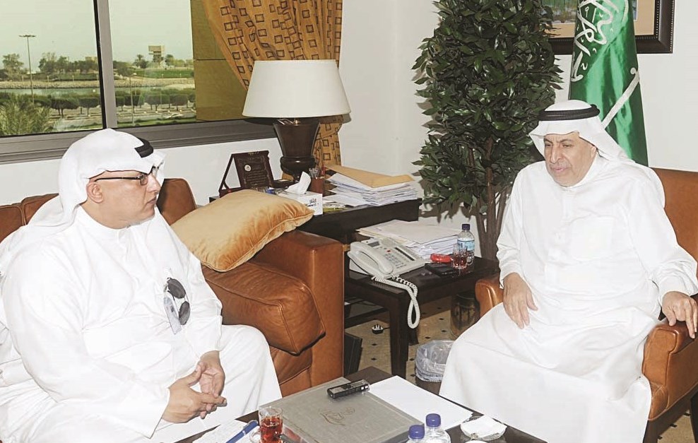 u0627u0644u0641u0627u064au0632 u0645u062au062du062fu062bu0627u064b u0644u0644u0632u0645u064au0644 u062eu0627u0644u062f u0627u0644u0634u0631u0642u0627u0648u064a  (u062au0635u0648u064au0631 u0645u0648u0633u0649 u0639u064au0627u0634 )