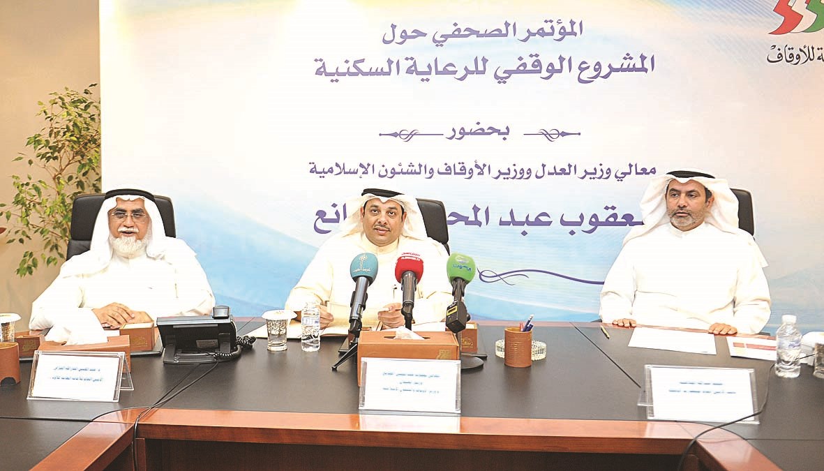 u0627u0644u0635u0627u0646u0639 u0645u062au0648u0633u0637u0627u064b u0627u0644u062eu0631u0627u0641u064a u0648u0627u0644u062cu0644u0627u0647u0645u0629 (u062au0635u0648u064au0631 u062cu0627u0633u0645 u0627u0644u0628u0627u0631u0648u0646)