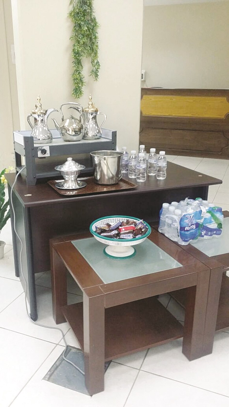 الضيافة بانتظار المراجعين