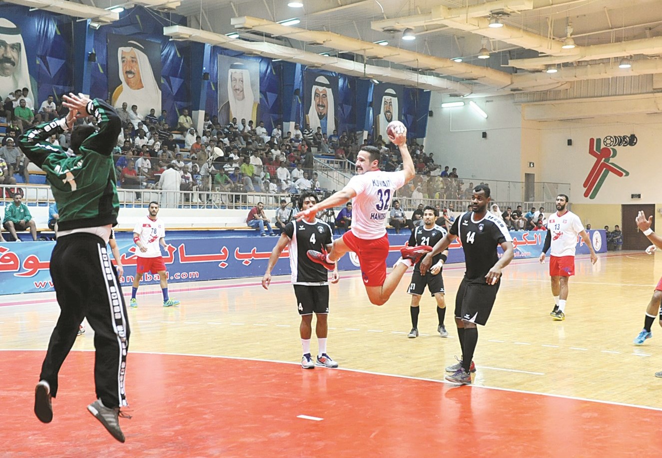 u0639u0628u062fu0627u0644u0631u062du0645u0646 u0627u0644u0628u0627u0644u0648u0644 u064au0635u0648u0628 u0639u0644u0649 u0645u0631u0645u0649 u0627u0644u0642u0631u064au0646 b(u062au0635u0648u064au0631 u0646u0648u0631 u0647u0646u062fu0627u0648u064a)