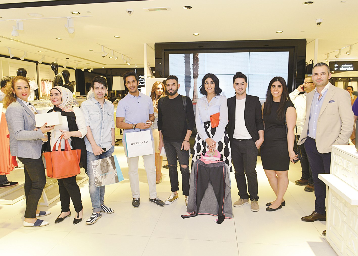 صورة جماعية في يوم الافتتاح