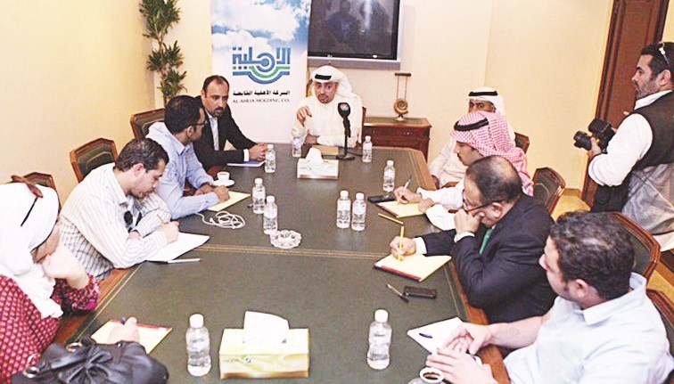 u0639u0628u062fu0627u0644u0644u0647 u0627u0644u0639u0648u0636u064a u0645u062au062du062fu062bu0627u064b u062eu0644u0627u0644 u0627u0644u0645u0624u062au0645u0631 u0627u0644u0635u062du0627u0641u064a