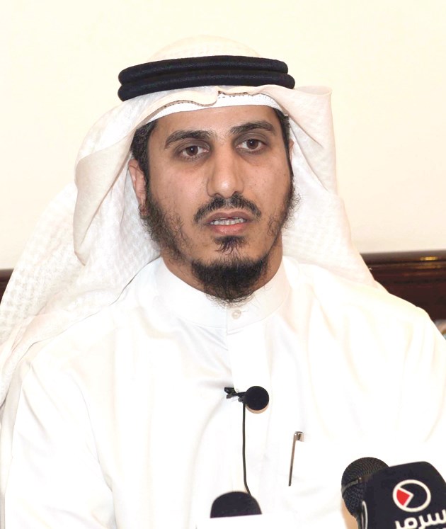 الداهوم مدافعا عن الطبطبائي