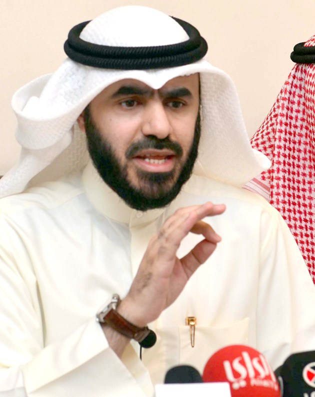 المناور متحدثا