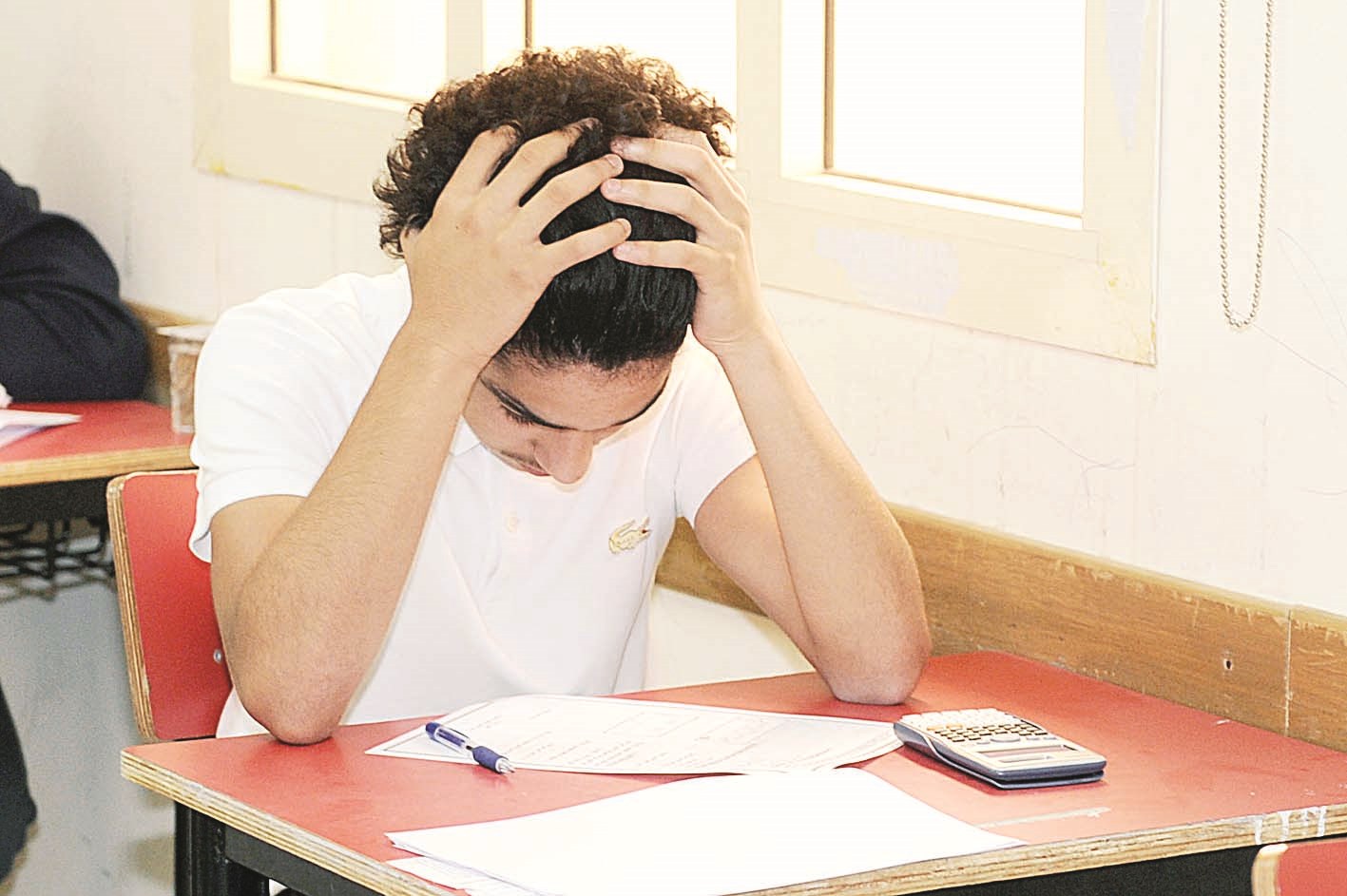 u0644u062du0638u0629 u062au0641u0643u064au0631 u0623u0645 u0635u062fu0645u0629 u0628u0627u0644u0623u0633u0626u0644u0629u061f   (u062au0635u0648u064au0631 u0632u0643u0631u064au0627 u0639u0637u064au0629)