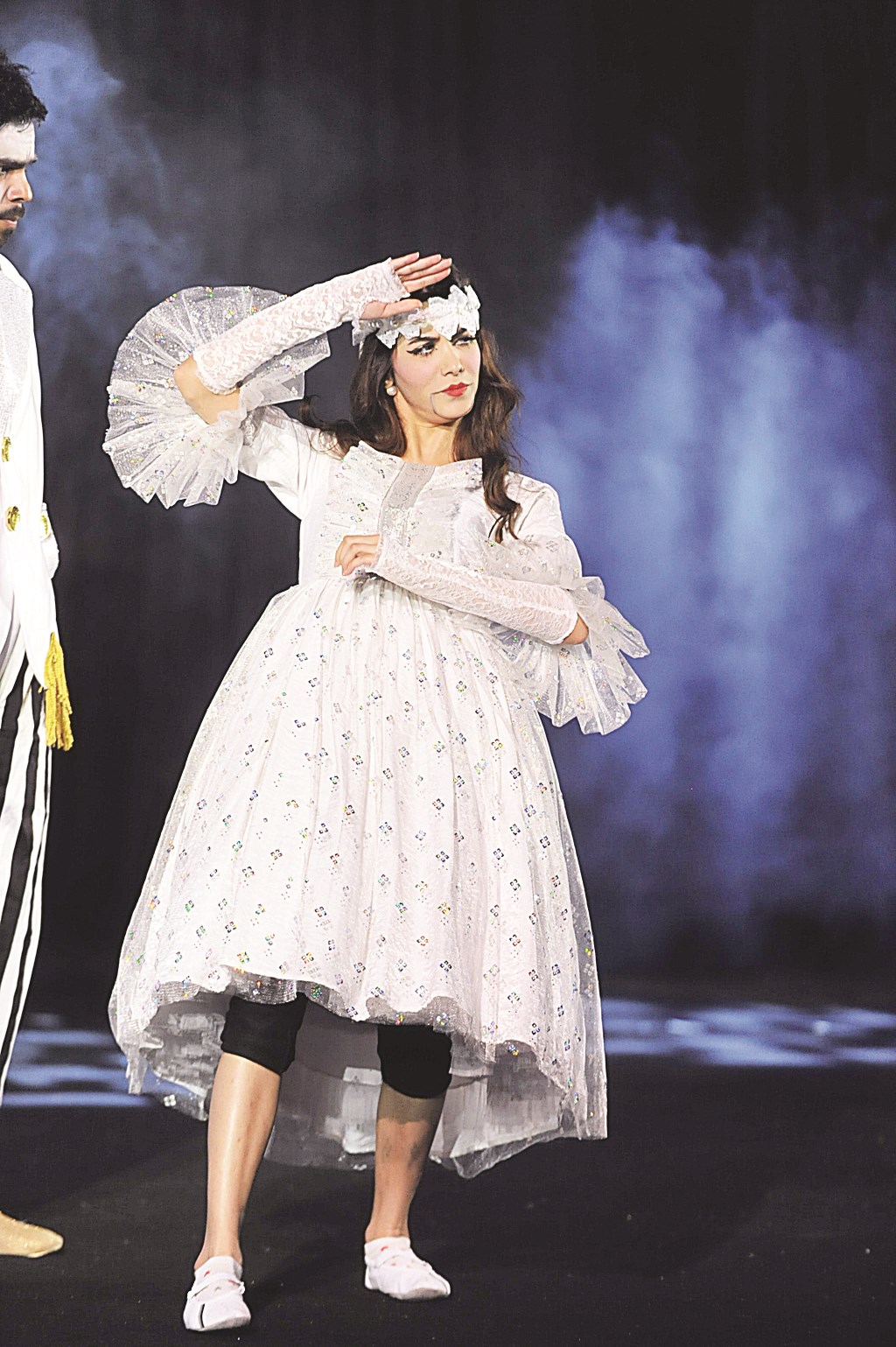 u0627u0644u0639u0631u0636 u0627u0639u062au0645u062f u0639u0644u0649 u0627u0644u062au0639u0627u0628u064au0631 u0627u0644u062du0631u0643u064au0629