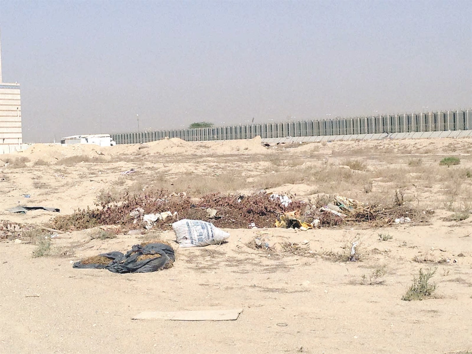 u0645u062eu0644u0651u0641u0627u062a u0627u0644u062du062fu0627u0626u0642 u0627u0644u0645u0646u0632u0644u064au0629 u062au0644u0642u0649 u0641u064a u0633u0627u062du0627u062a u0627u0644u0645u0646u0637u0642u0629