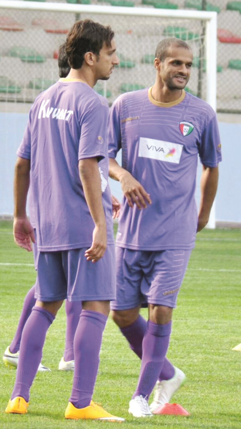 بدر المطوع وصالح الشيخ خلال التدريبات في تركيا