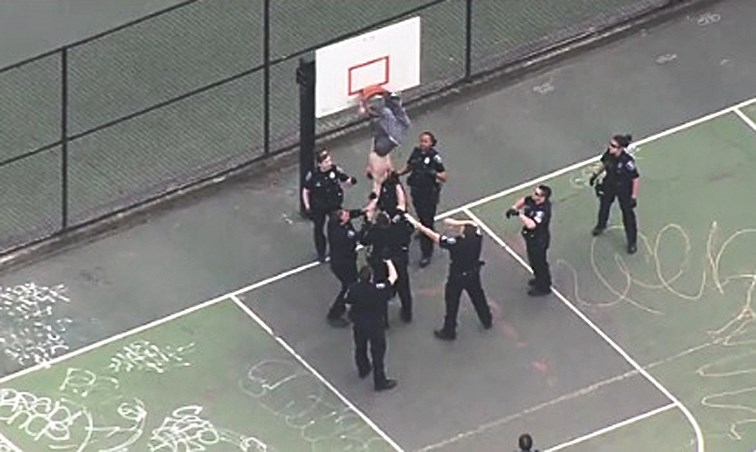 u0627u0644u0634u0631u0637u0629 u062au062du0627u0648u0644 u0625u0646u0642u0627u0630 u0627u0644u0631u062cu0644