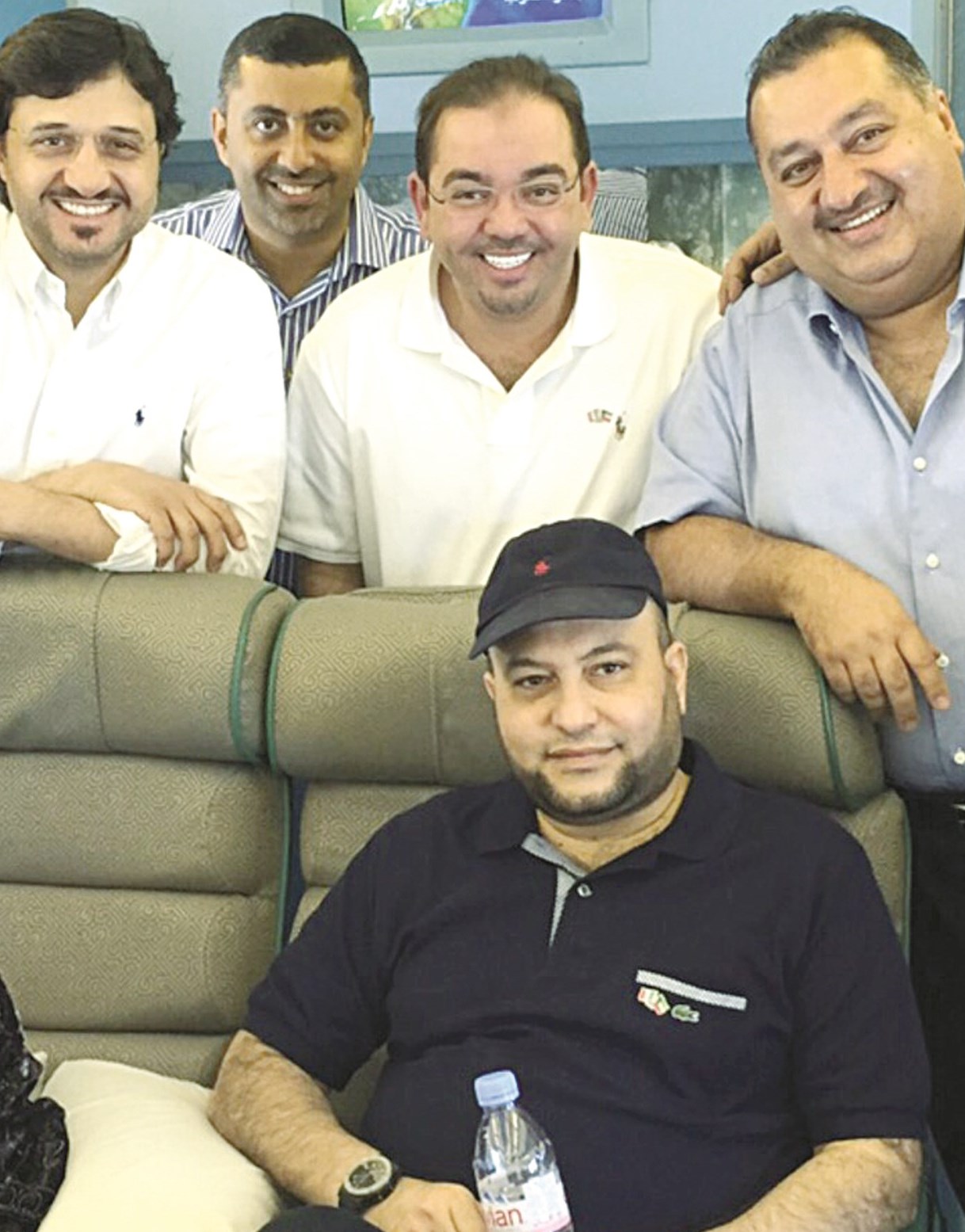 الزميل ماجد العلي متوسطاً بوخمسين والمرزوق والوقيان والعودة