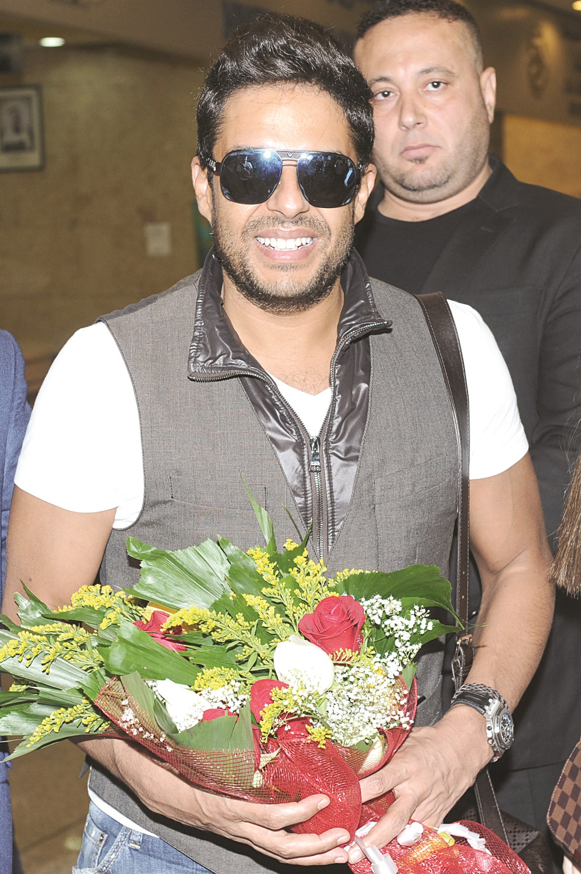 u0645u062du0645u062f u062du0645u0627u0642u064a... u0648u0627u0633u062au0642u0628u0627u0644 u0628u0627u0644u0648u0631u0648u062f