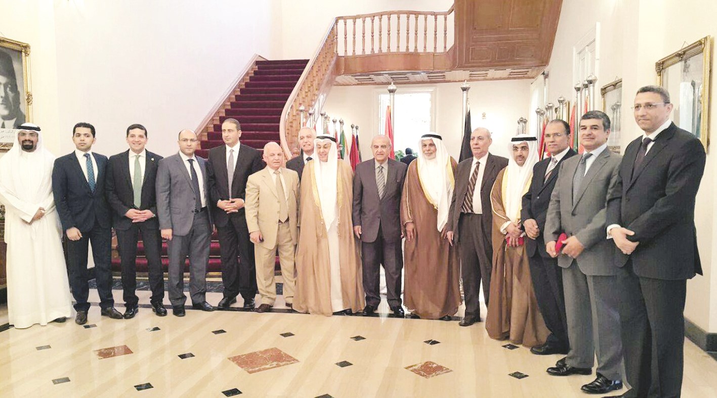 u0627u0644u0645u0637u0627u0648u0639u0629 u0623u062bu0646u0627u0621 u0644u0642u0627u0626u0647 u0631u0626u064au0633 u0645u062cu0644u0633 u0627u0644u062fu0648u0644u0629 u0641u064a u0645u0635u0631