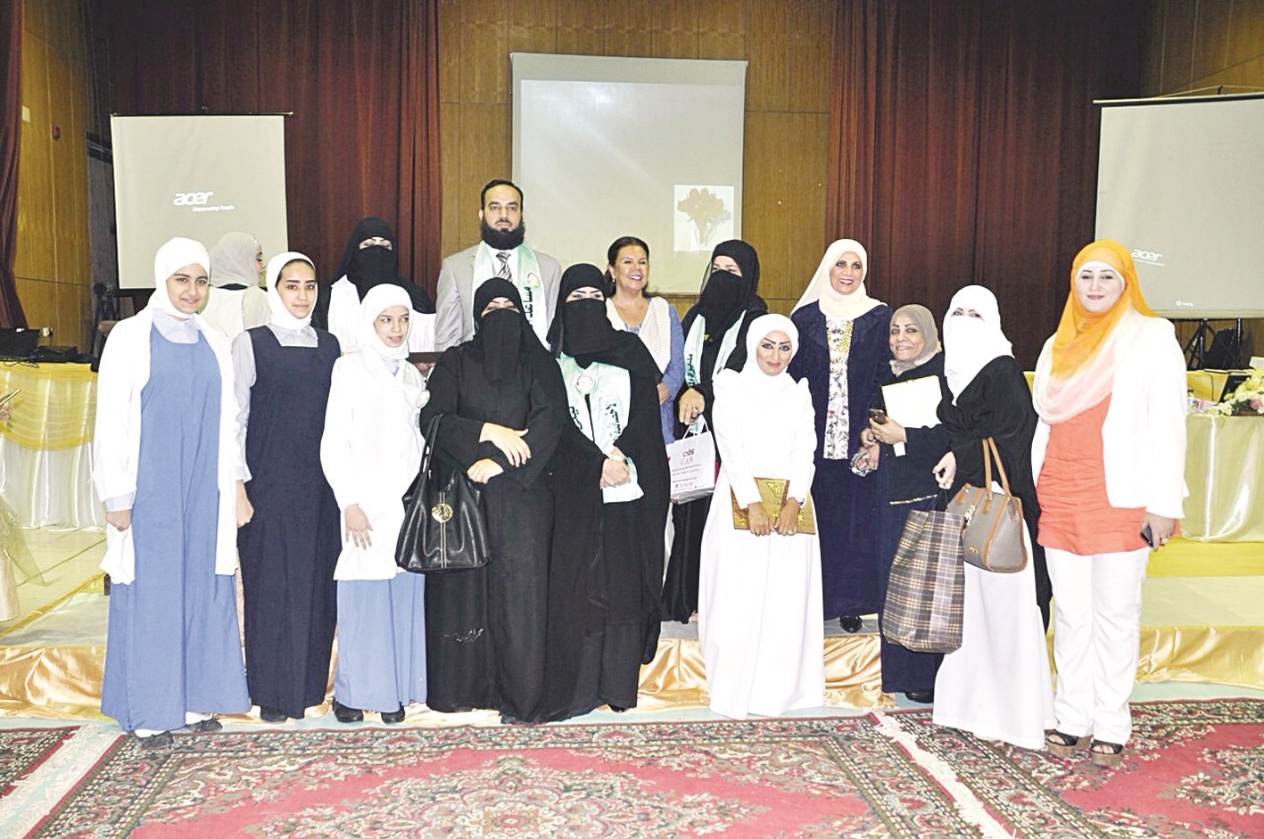 u0627u0644u0645u0634u0627u0631u0643u0648u0646 u0641u064a u062du0645u0644u0629 u00abu0643u0627u0646u00bb u0645u0639 u0625u062fu0627u0631u0629 u0627u0644u0645u062fu0631u0633u0629 u0648u0628u0639u0636 u0627u0644u0637u0627u0644u0628u0627u062a