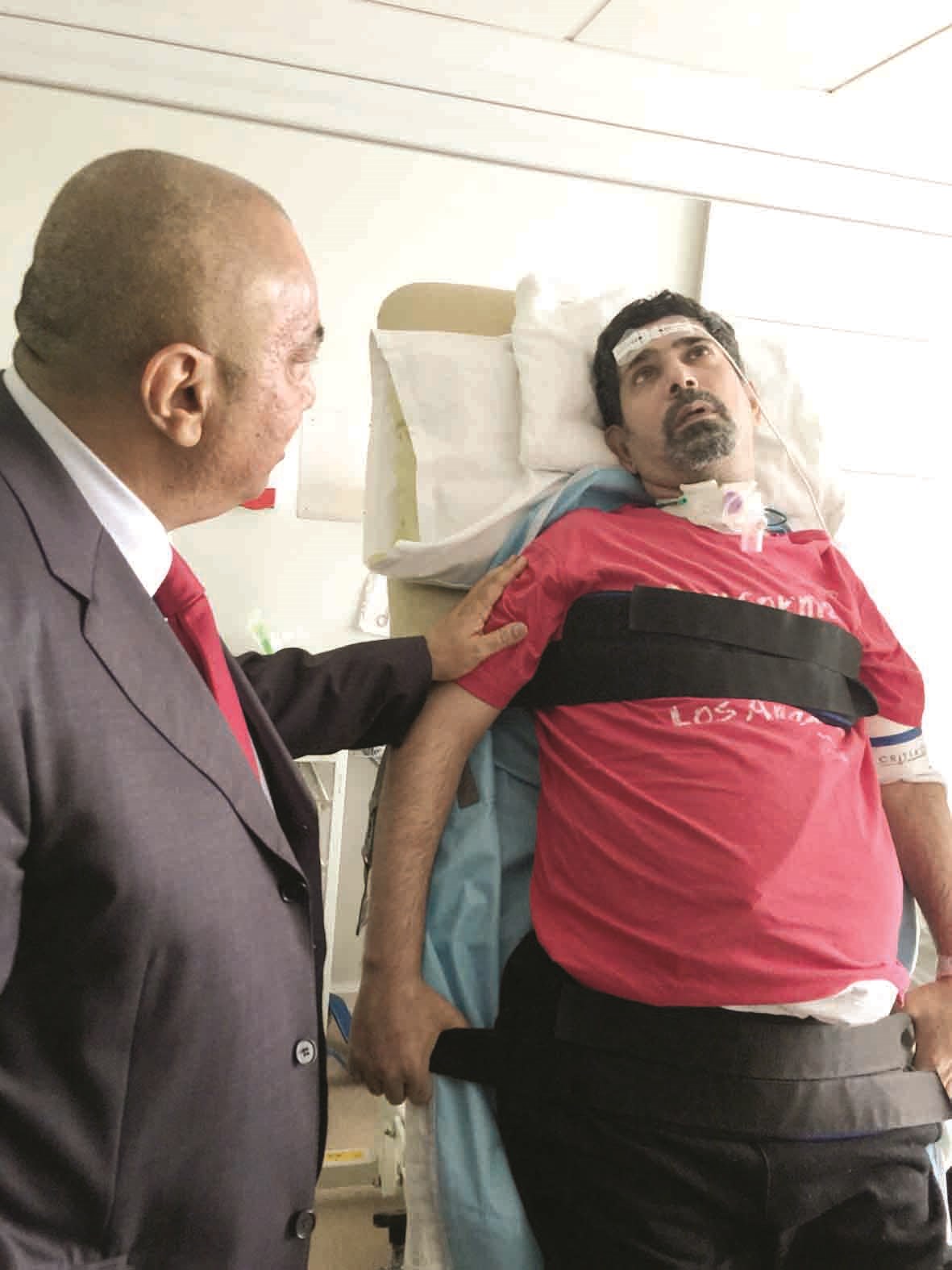 وكيل وزارة الصحة يطمئن على حالة مريض