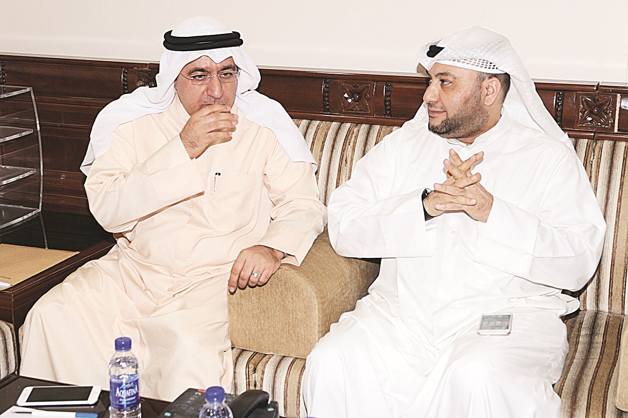 حديث بين بوشهري والزميل العلي